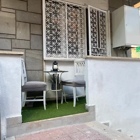 William Apartment *